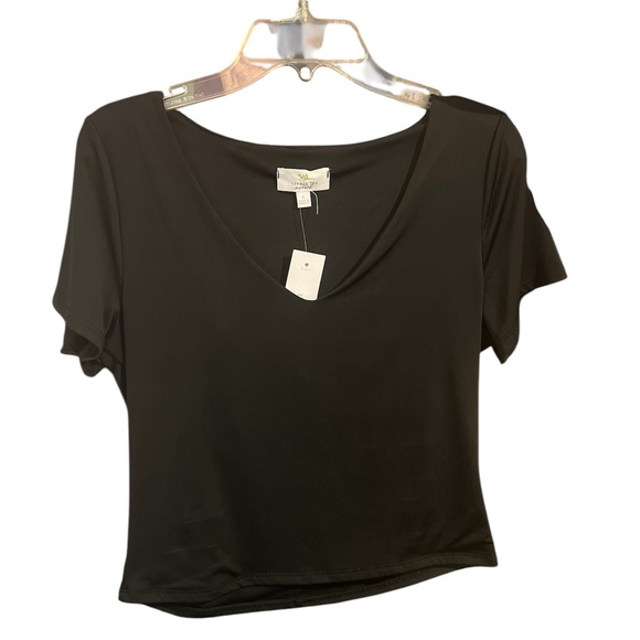 Love Tree Tops - Love Tree Black Crop Top with Relaxed Fit